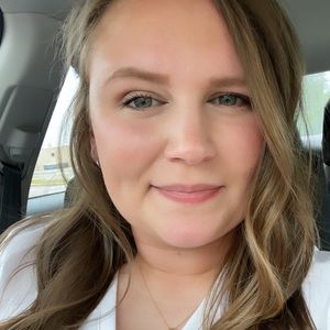 Meet your Posher, Tiffany